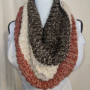 🆕🏷️ Stitchfix Knit Tube Infinity Scarf.  NWT